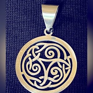 Silpada retired sterling silver pendant with Celtic like design